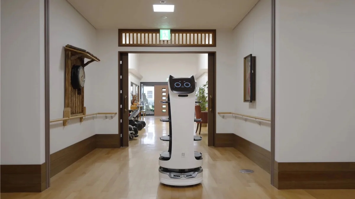 Robot de servicio en un entorno de hospitalidad